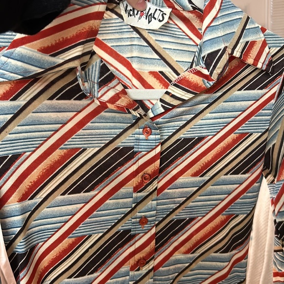 Vintage 1970’s Vicki Volts Button Down Cuffed Cuffed Sleeves Blouse - Picture 15 of 17